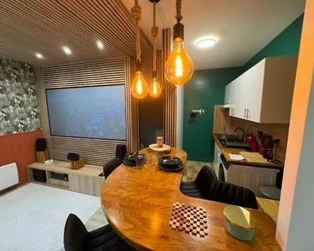 Sejour Chateau Moderne Avec Cinema Apartment Verberie